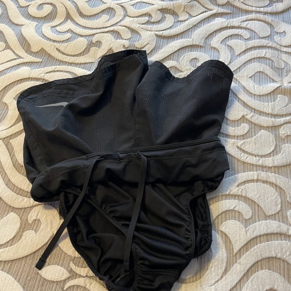 Nike Shorts Womens Size X-Small Black Athletic Workout Lined Running Pocket - Picture 7 of 7